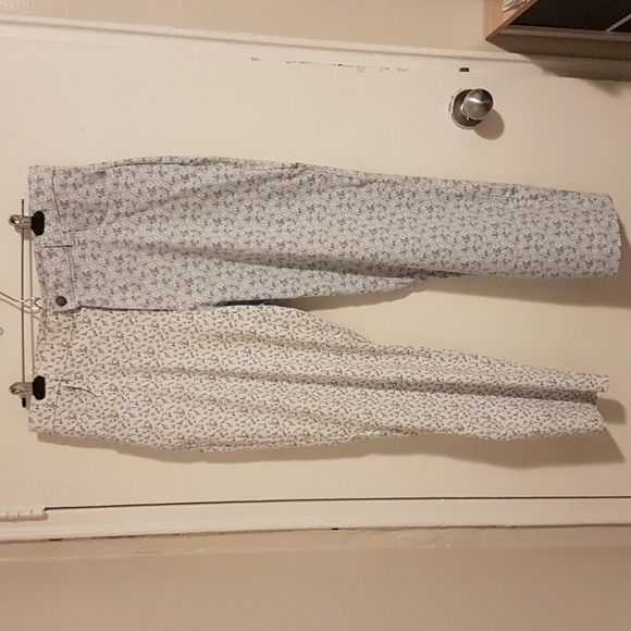 Hollister Ultra High Rise Split Floral Pants - Picture 2 of 4